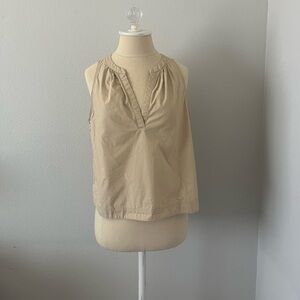 🏷️ Gap Tan V Neck Sleeveless Blouse
